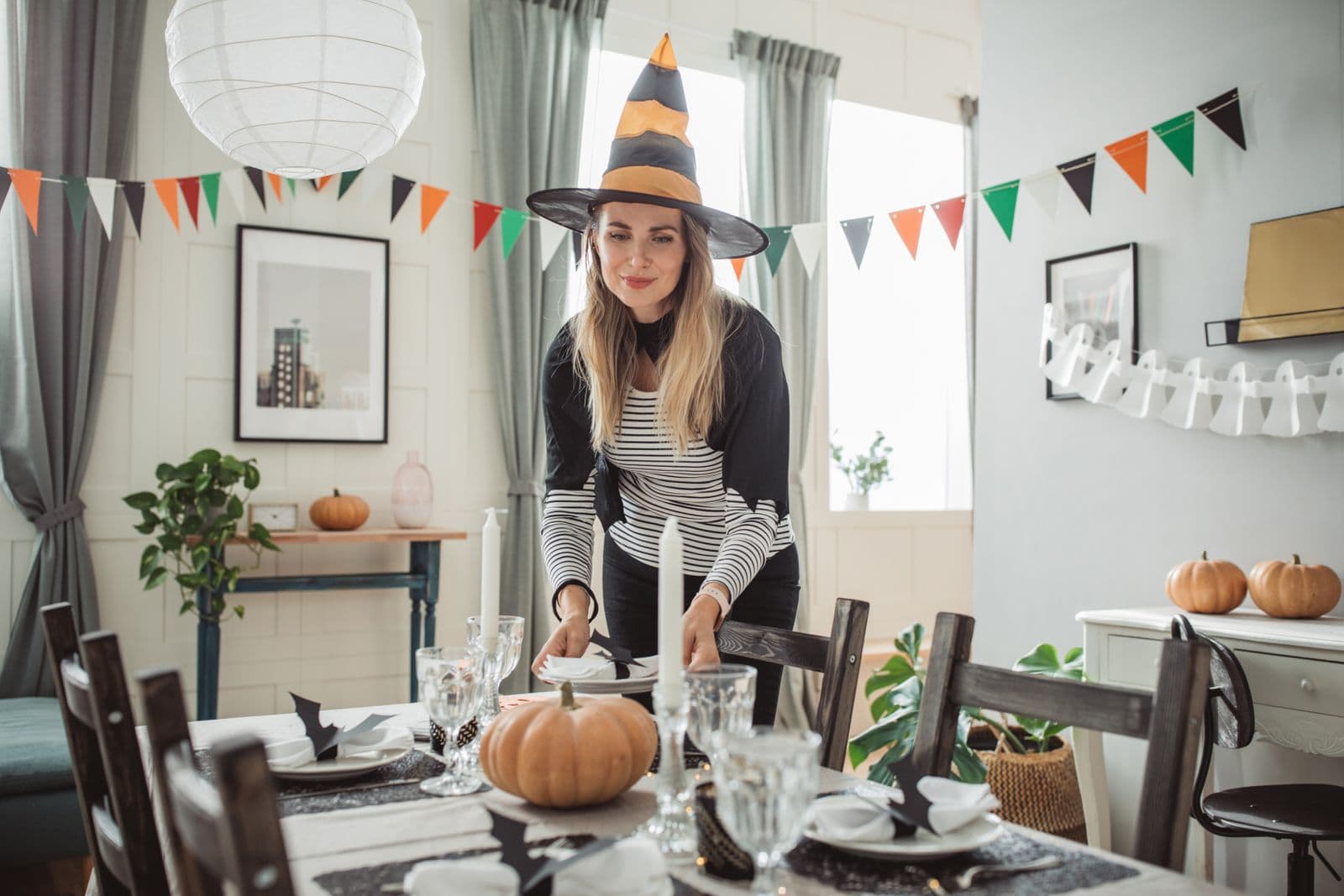 5 Clever Ways to Add Spooktacular Halloween Decorations at Home ...