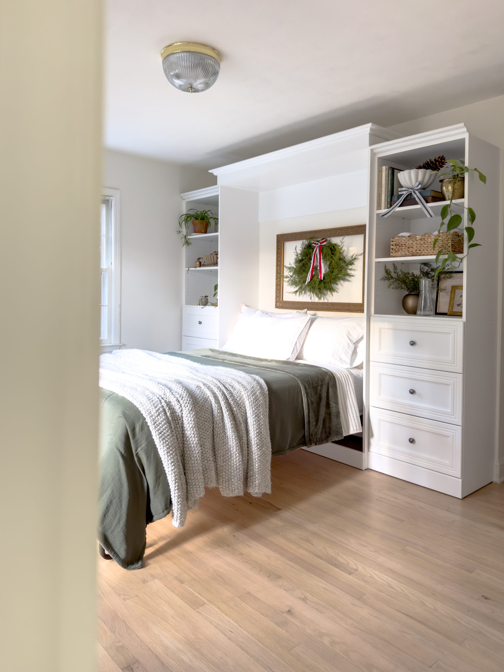 Murphy bed versatile collection